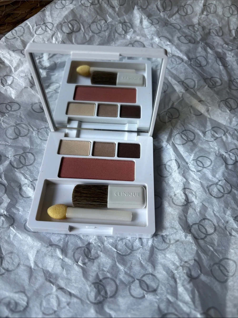 Clinique Eyeshadow & Blush Palette in Rosewood and Neutral Creams